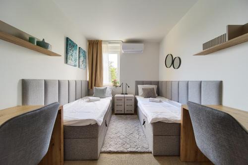 Srodmiescie Apartamento | Reja Comfy Elegance Apartment by BookingHost