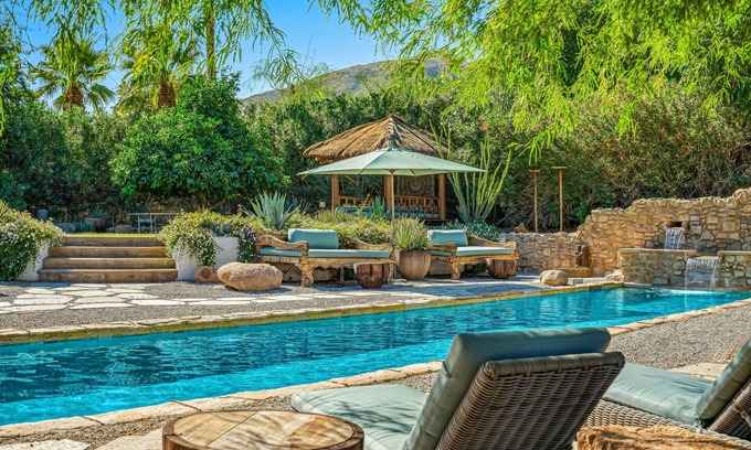 Magnesia Falls Cove Casa | Rejuvenating retreat with pool, artistic finishes, & mtn views - dog-friendly