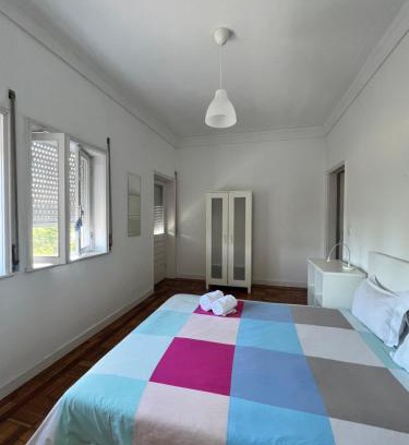 Paranhos Casa | Relógio Guest House