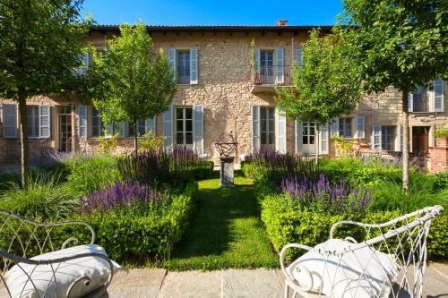 Grazzano Badoglio Casa | Relais di Tenuta Santa Caterina B&B