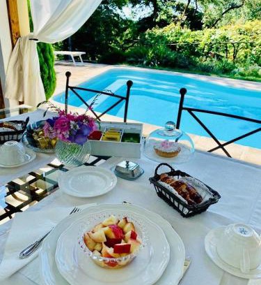 Cava Manara Cama Y Desayuno | Relais Torre Dei Torti - Luxury Bed and Breakfast