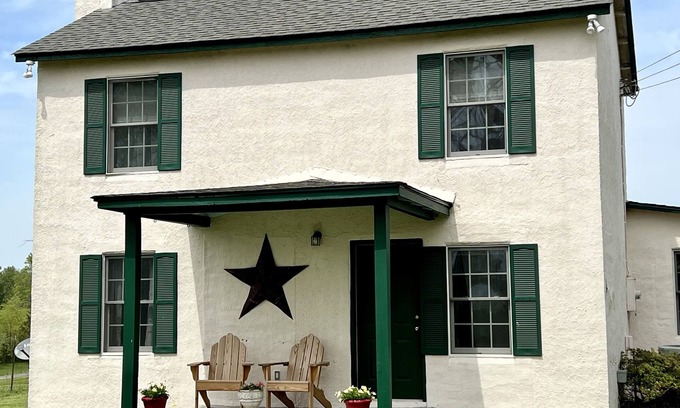 Culpeper Casa | Disfruta de la paz y la tranquilidad en Lucky Star Farm