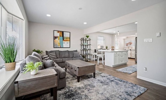 Southend Condominio | Relax and enjoy the Beach + Beautifully updated!