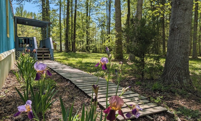 York Casa | Relax and recharge for the week or the month at our well-appointed getaway.
