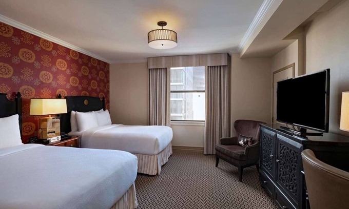 Downtown Austin Complejo | Relax and Rejuvenate! Swimming Pool, Pets Allowed, Near Texas State Capitol!