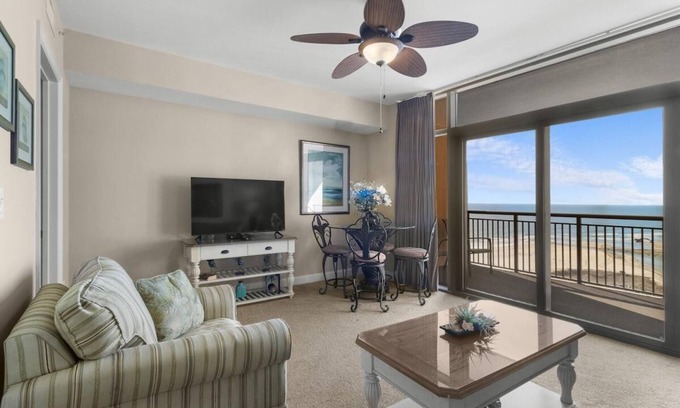 Windy Hill Complejo | Relax and Unwind in this Oceanfront 1 Bdrm Condo