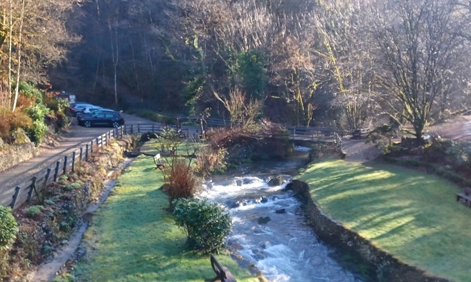 Llanfyrnach Apartamento | Relax and unwind in our woollen mill, a great base for exploring West Wales