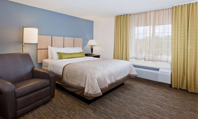 Horsham Casa | Relax and Unwind! Kitchen, Pet-friendly Property, Near Fair Oaks Park