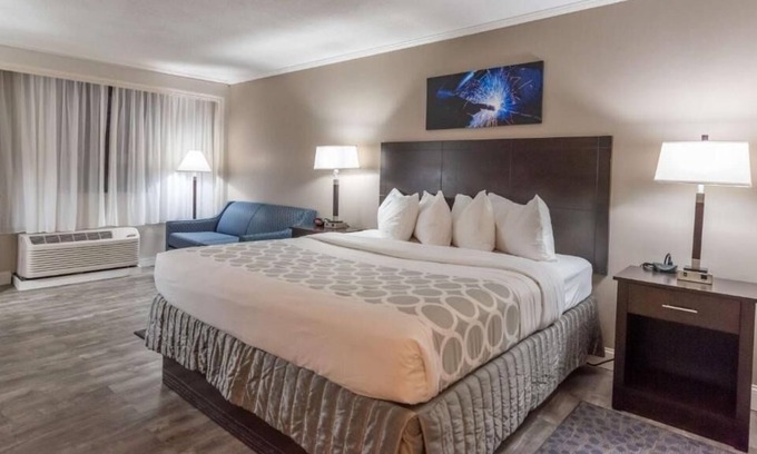 Bethlehem Casa | Relax and Unwind! Pet-Friendly Property, Onsite Pool, Free Breakfast!