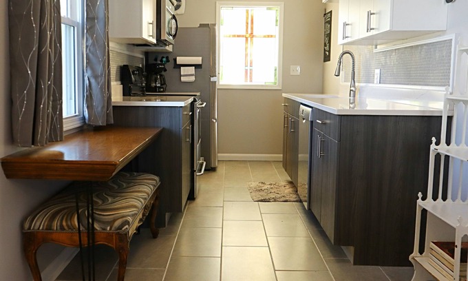Miamisburg Casa | Relax and unwind with deluxe hot tub close to downtown Miamisburg.