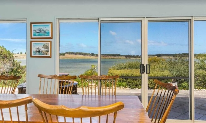 Alexandrina Casa | Relax at Clayton Bay