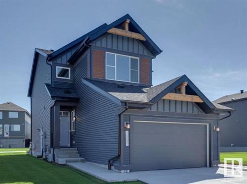 Southeast Edmonton Casa | Relax at The Hills at Ellerslie