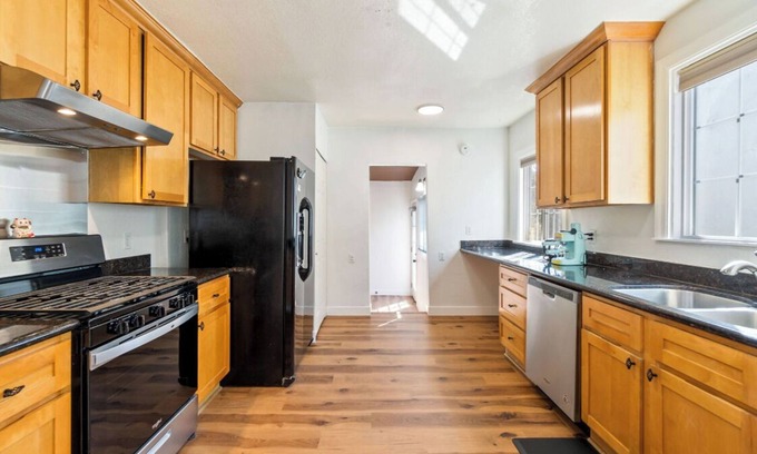 South Berkeley Casa | Relax by the bay! Two bedroom getaway in Berkeley San Francisco Bay - 13 min