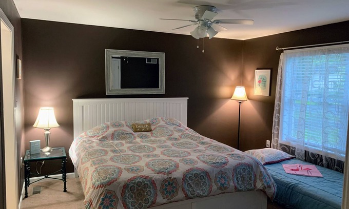 Rehoboth Beach Casa | Relax, enjoy the sun, pool and bay!