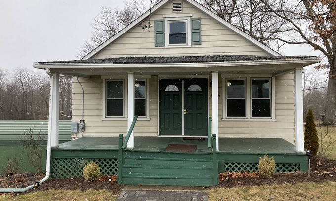 Somerset Casa | Relax in a clean and comfortable cozy cottage with all the little details