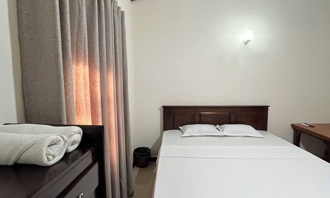 Kathaluwa Casa | Relax in Comfort Near Top Attractions Family & Friendly, Free Parking, Free WIFI