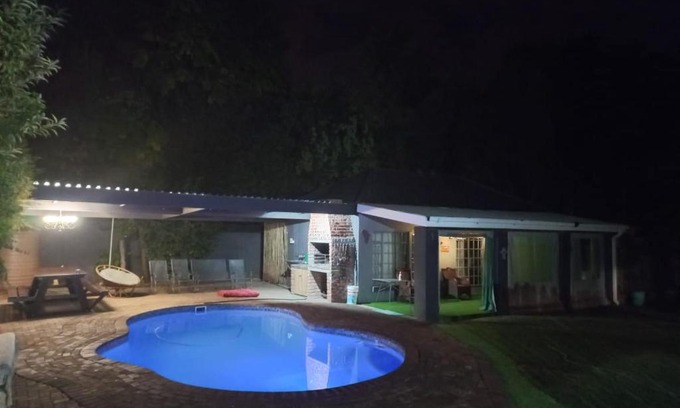 Waverley Apartamento | Relax in Joy & Mignon for a bushveld Feeling
