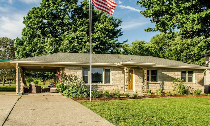 Mount Washington Casa | Relax in Kentucky! Bourbon Trail, Pet-friendly, free coffee & WIFI