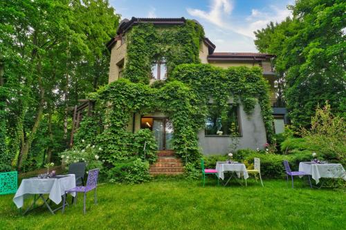 Brasov Hotel | Relax in Style Boutique Villa