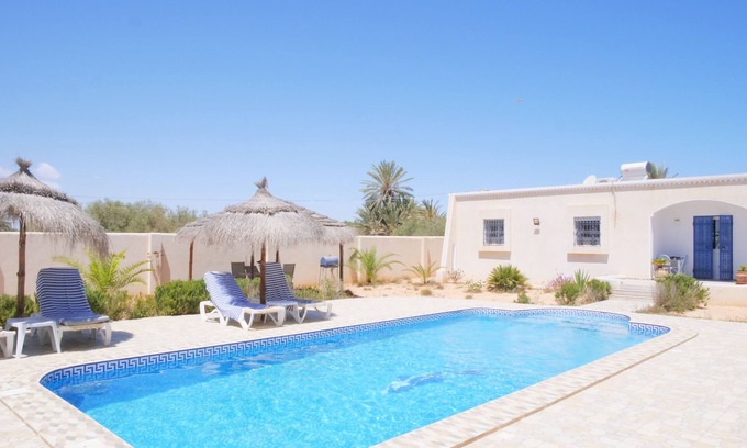 Mezraia Villa | DAR ELYAS CHALET CON GRAN PISCINA PRIVADA sin frente CERCA DEL MAR!