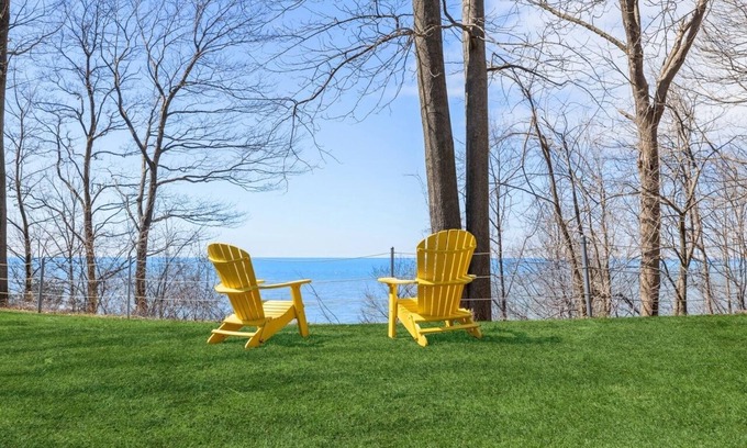 Mill Creek Casa | Relax on your own private beach on stunning Lake Michigan