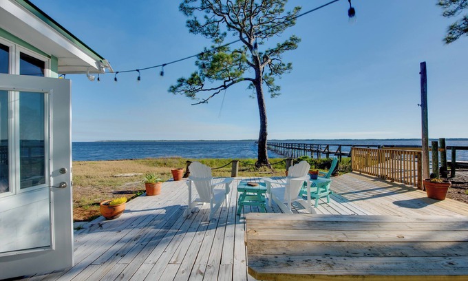 Panacea Cabaña | Relax & Refresh: Waterfront Cottage in Panacea