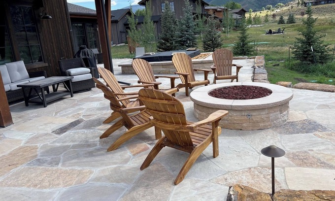 Edwards Casa | Relax, rejuvenate in new modern mountain home in Eagle