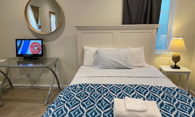 Dimond Apartamento | Relax Stay! Studio Private yard & Great Location!