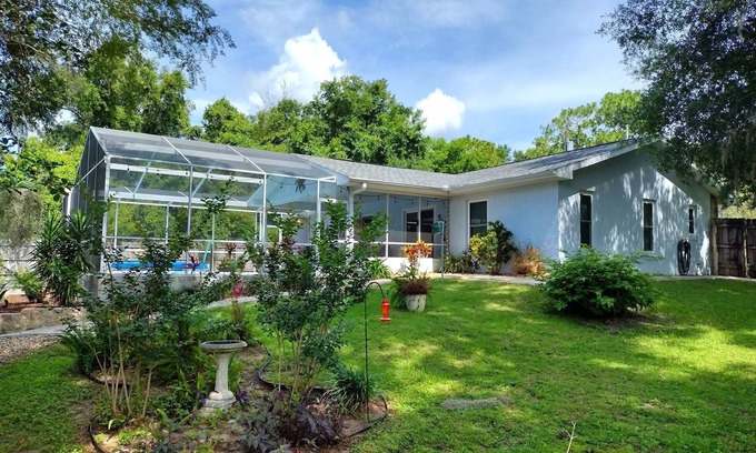 Inverness Casa | Relax & unwind—enclosed private pool, fenced yard, many amenities & attractions!