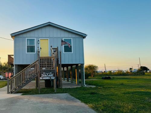 Sabine Pass Casa | Relax & Unwind in a Serene Retreat Near the Beach