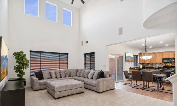Rio Rancho Casa | Relax & unwind w/all the comforts of home.