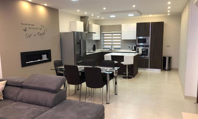 Zabbar Apartamento | Relax Zabbar