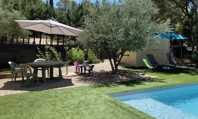 Aubais Apartamento | Relaxing stay with forest view SPA included