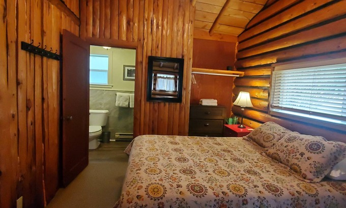 Gardiner Cabina | Relaxation Haven! Complimentary Parking, Yellowstone's North Gateway