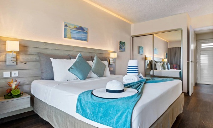 Grand Case Complejo | Relaxation Meets Adventure | Beachfront Stay w/Views & Water Sports