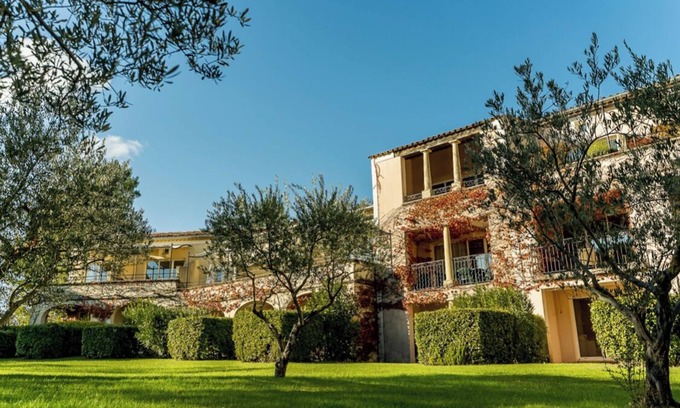 Pont Royal Apartamento | Relaxation on the Pont-Royal golf course