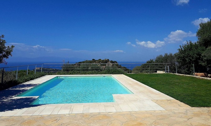 Villaggio delle Mimose Casa | Relaxation, privacy and a fantastic view of the bay.