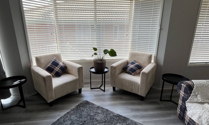 Armidale Casa | Relaxed, calm and spacious house.