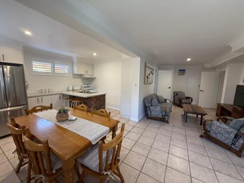 Gerringong Casa | Relaxed guest house near Werri Beach