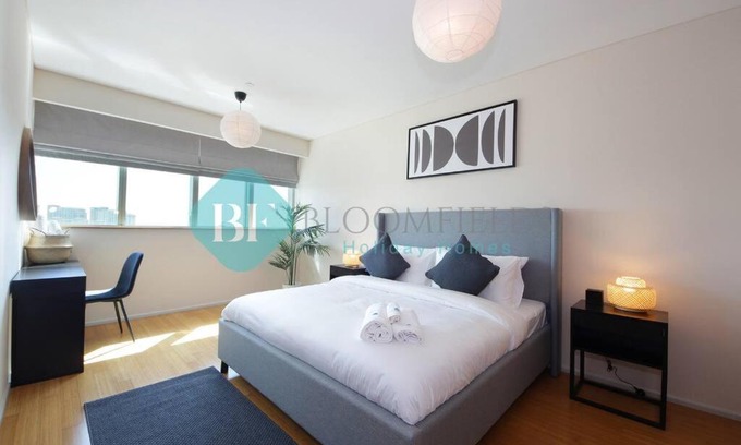 Al Raha Beach Apartamento | Relaxing Condo in Al Raha Beach