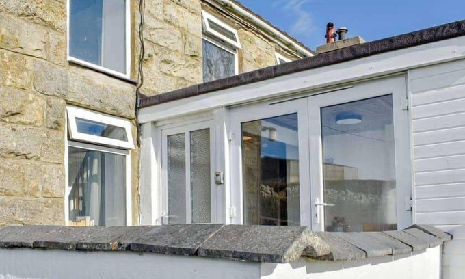 Brynteg Casa | Relaxing 1Br Escape - Near Beaches & Nature Walks