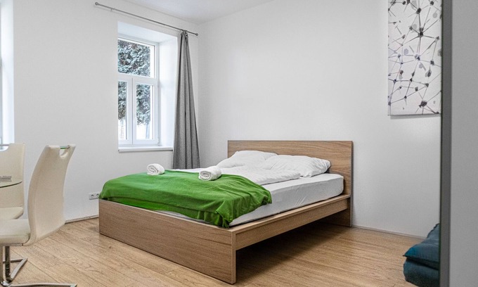 Simmering Apartamento | Relaxing 2BR shared Apt. U3 Enkplatz