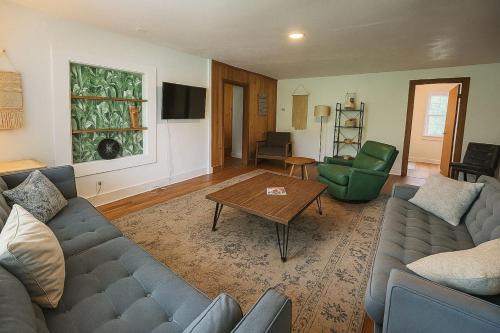 Knoxville Casa | Relaxing 3 Bedroom Home near Downtown
