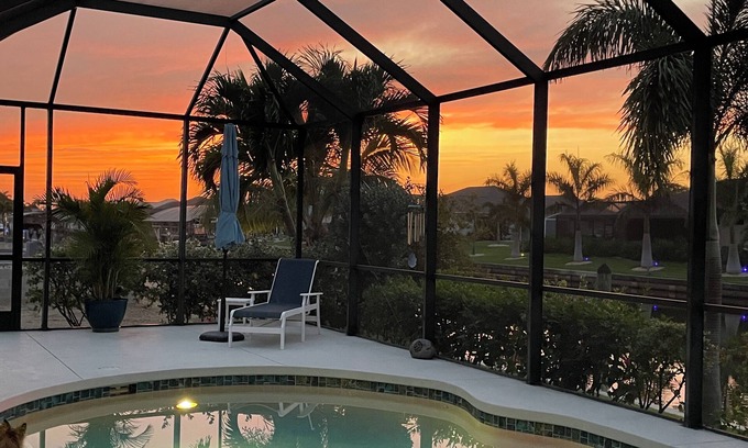 South Gulf Cove Casa | Relaxing 3 Bedroom - On the canal, private pool, boat dock & access to the gulf.