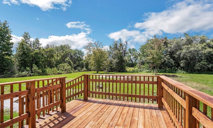 Groveland Cabaña | Relaxing 4br Hideaway In Groveland 4 Bedroom Cottage by RedAwning
