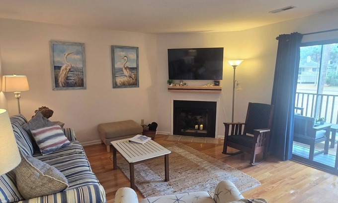 Ocean Ridge Casa | Quiet and comfy first floor condo! Ramp access! Beautiful location!