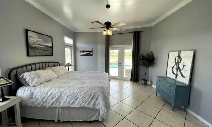 Fellowship Otro | Relaxing and Peaceful 4 bedroom/2 bath home with heated pool.