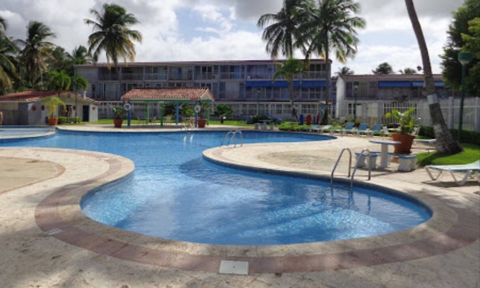 Dorado del Mar Apartamento | Relaxing Beach Condo- 5 min walk to the beach!