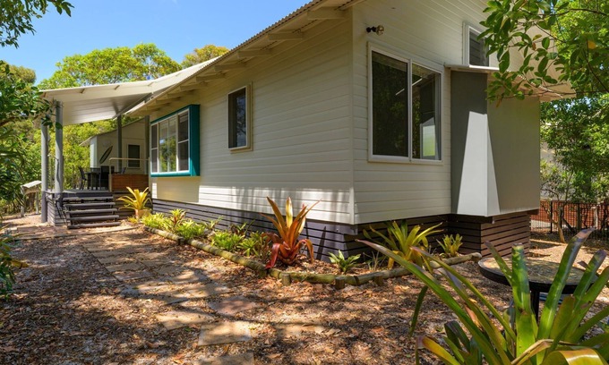 Rainbow Beach Casa | Relaxing beachside Holdiay Home