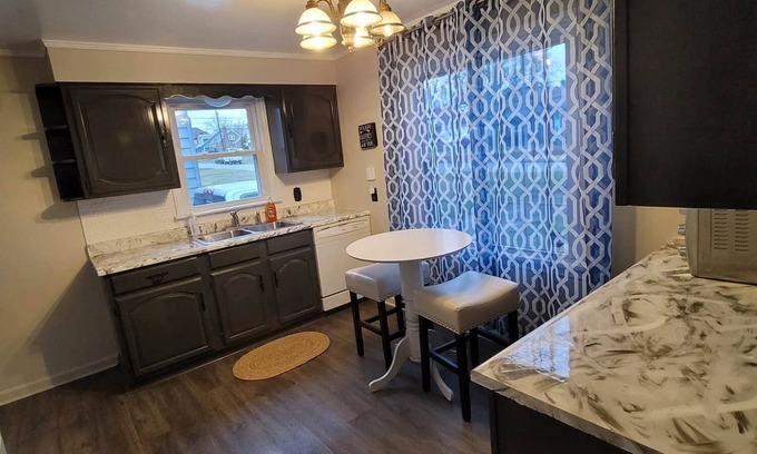 Boardman Casa | Relaxing Boardman 3 Bedroom Home